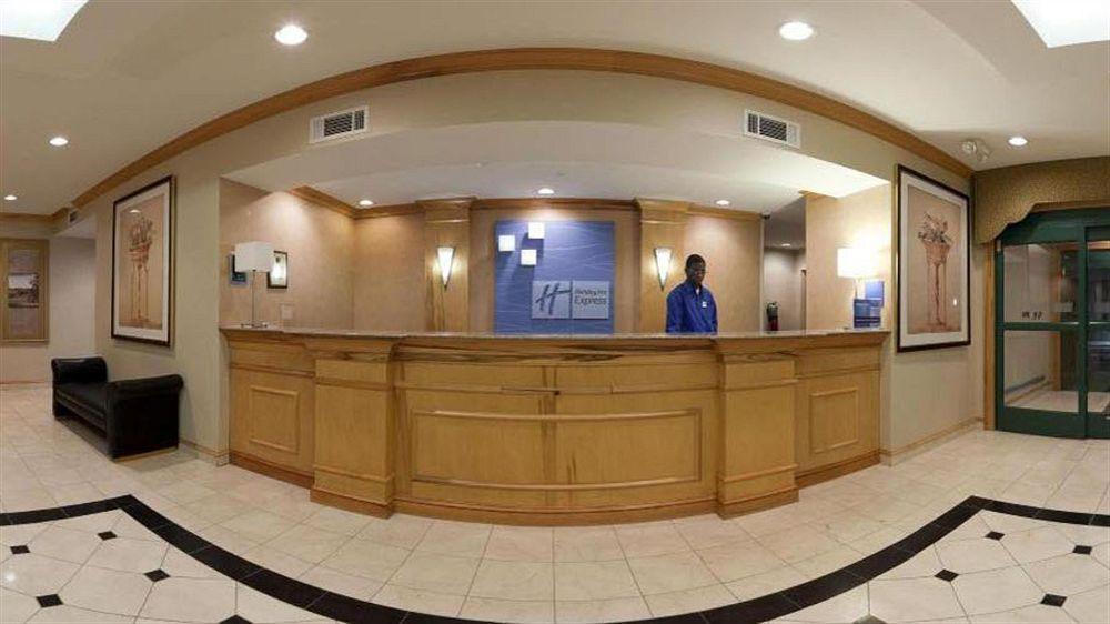 Holiday Inn Express Hotel & Suites Memphis Southwind By Ihg Bagian luar foto