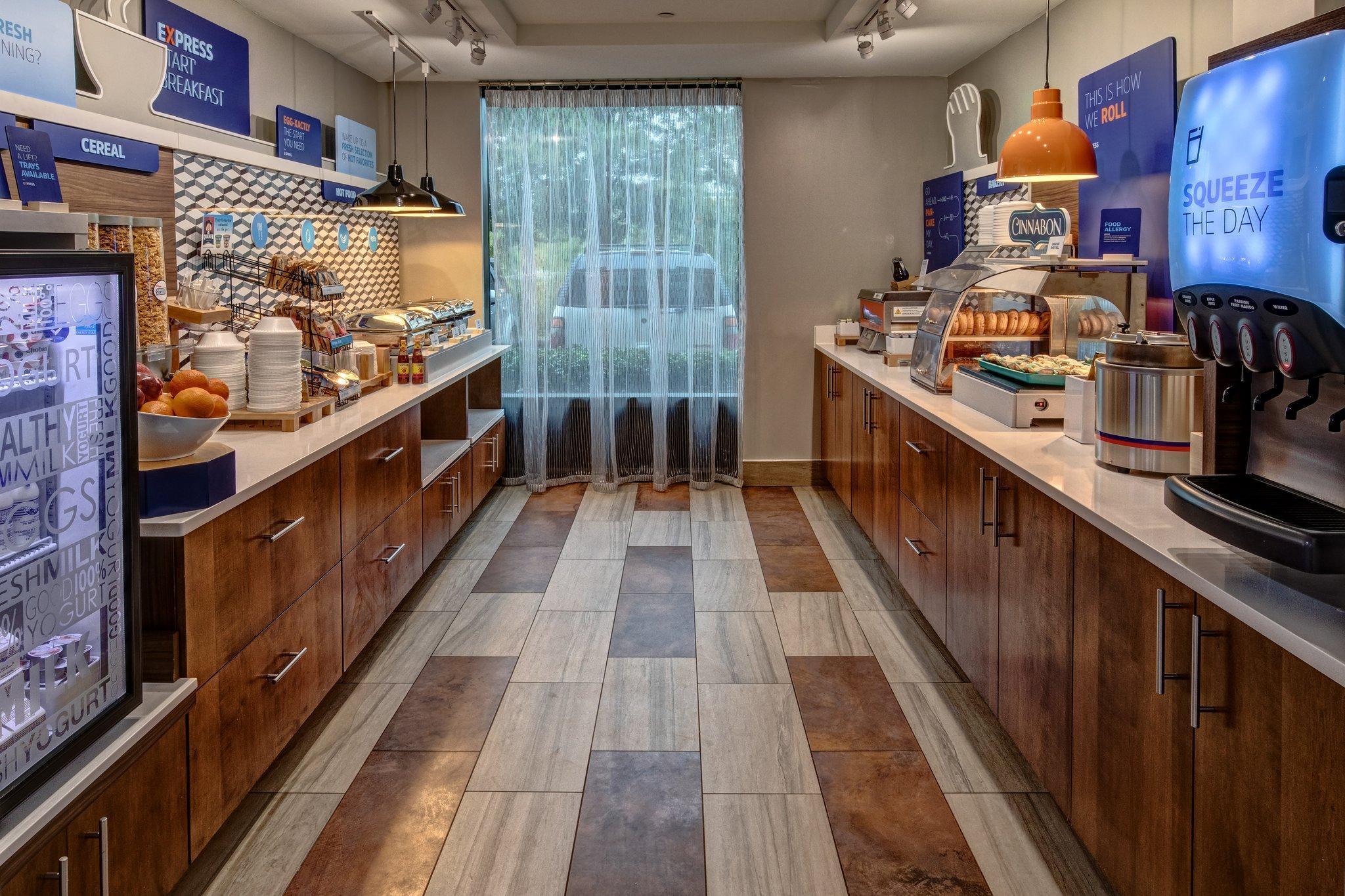 Holiday Inn Express Hotel & Suites Memphis Southwind By Ihg Bagian luar foto