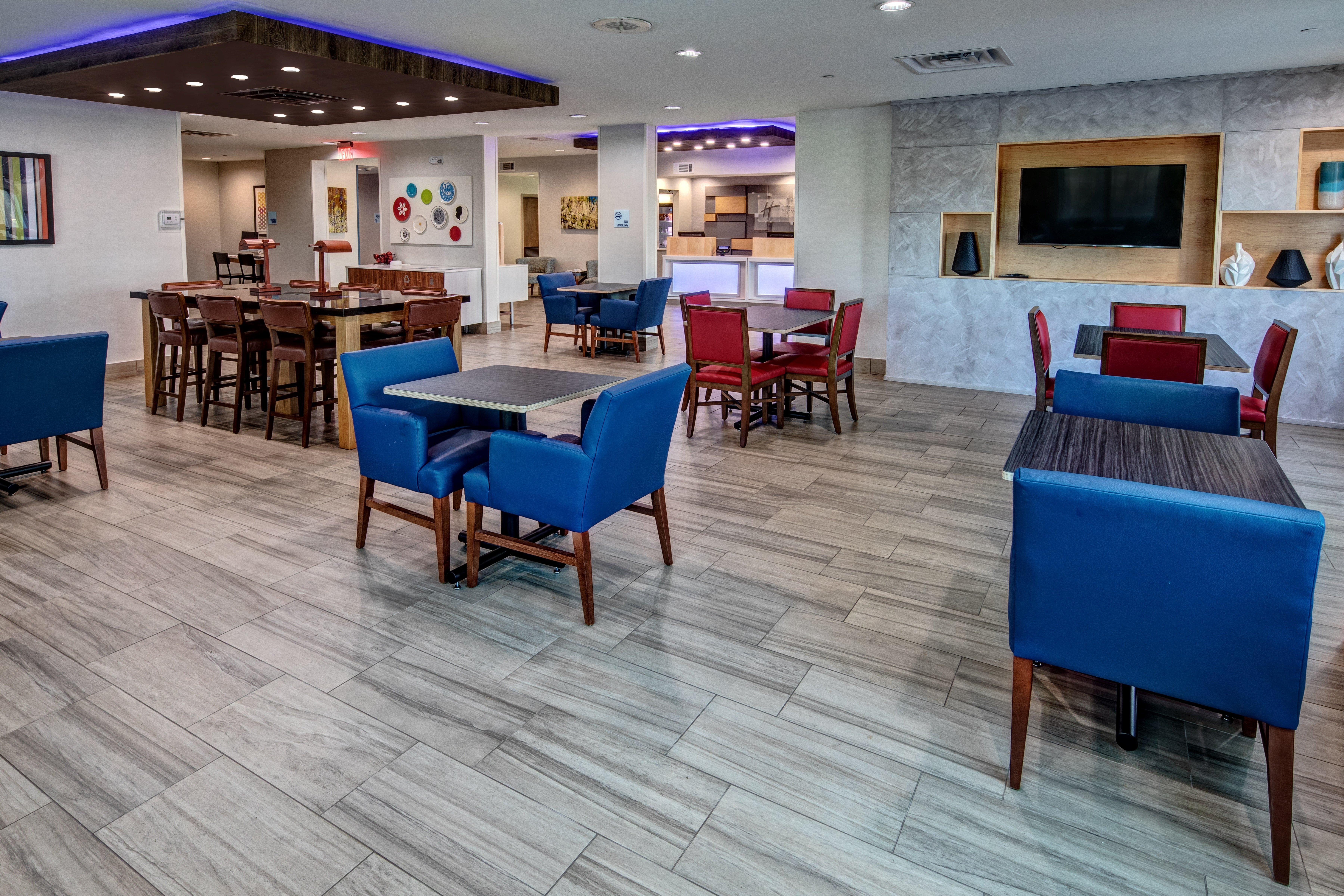 Holiday Inn Express Hotel & Suites Memphis Southwind By Ihg Bagian luar foto
