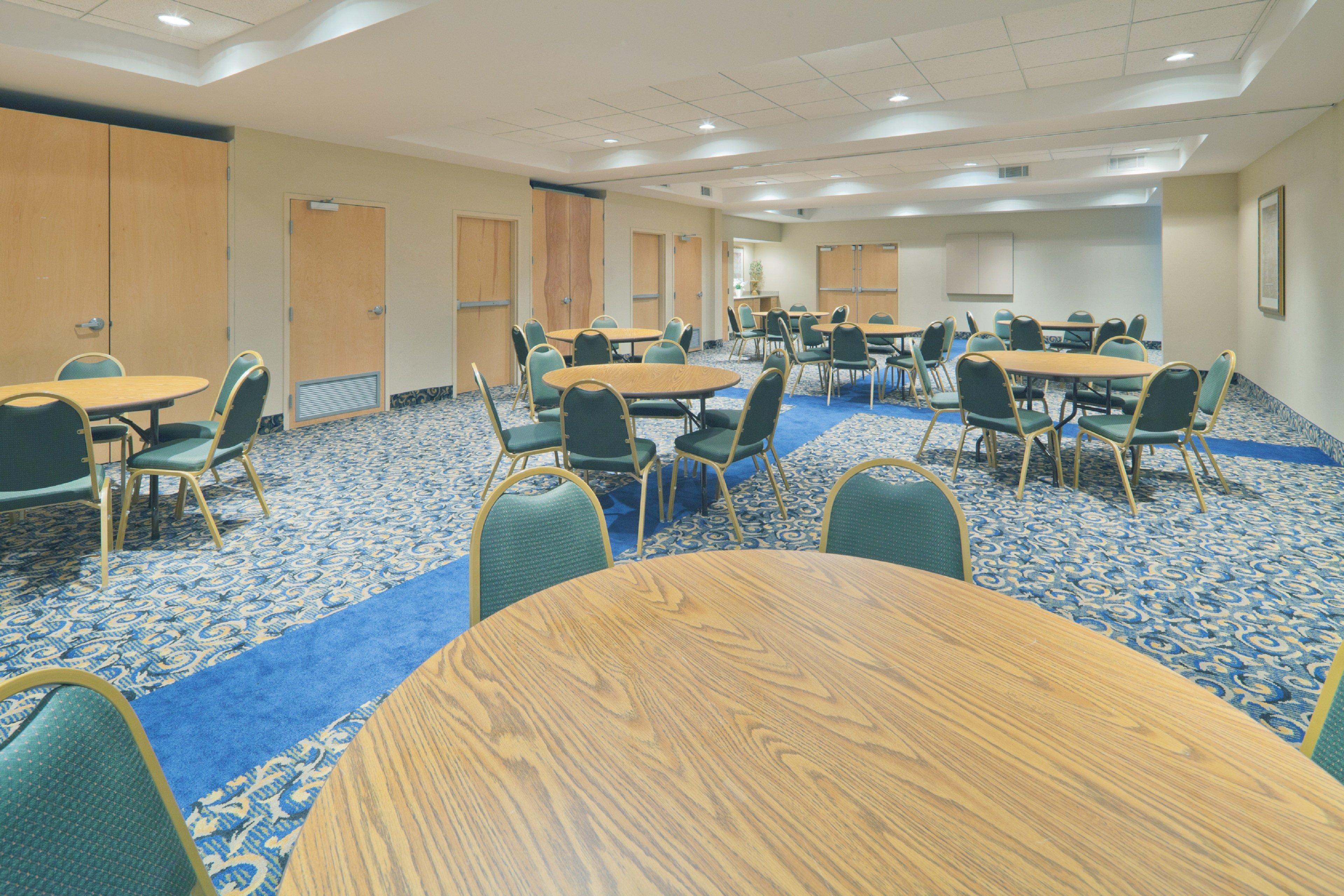 Holiday Inn Express Hotel & Suites Memphis Southwind By Ihg Bagian luar foto