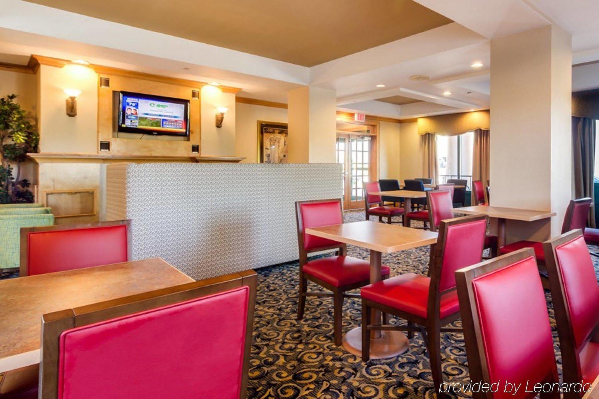 Holiday Inn Express Hotel & Suites Memphis Southwind By Ihg Bagian luar foto